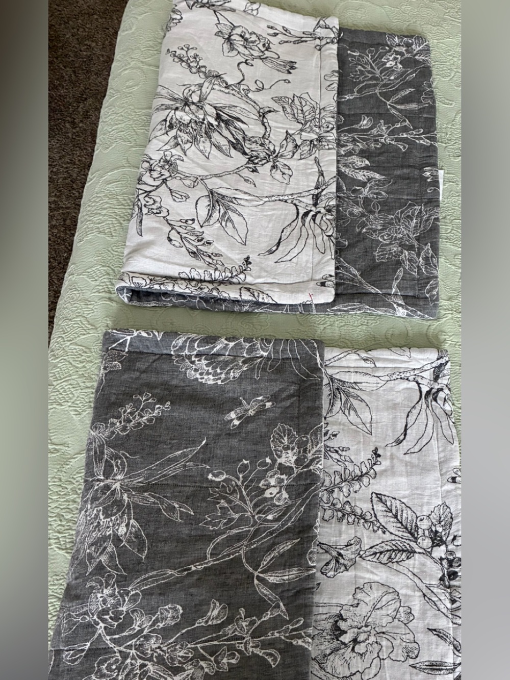 BEDDY’S Cotton Grey/White Standard Pillow Shams. NWOT Large Floral Print. NWOT